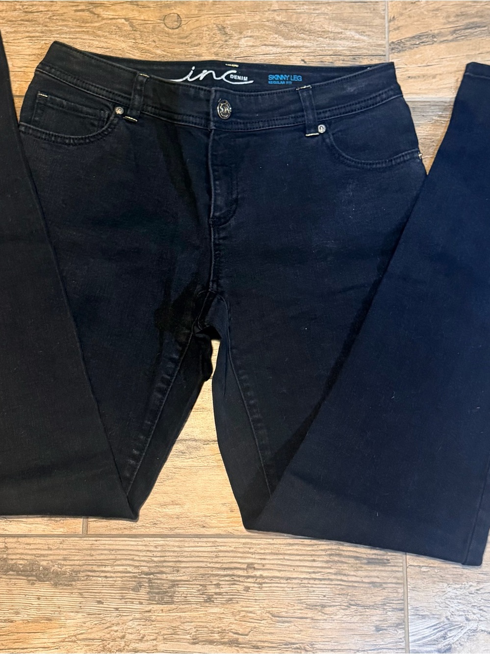 Women’s Black Stretch I-N-C Jeans - Classic Slim Fit size 6 Inseam 31